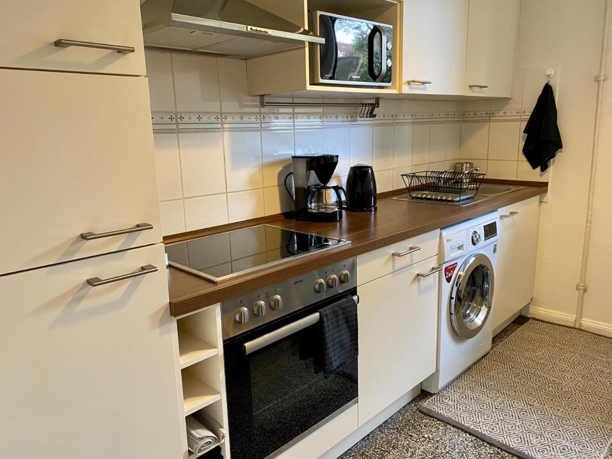 Zentrumsnahe Schoene Altbauwohnung Bis 4 Personen Flensburgo Esterno foto